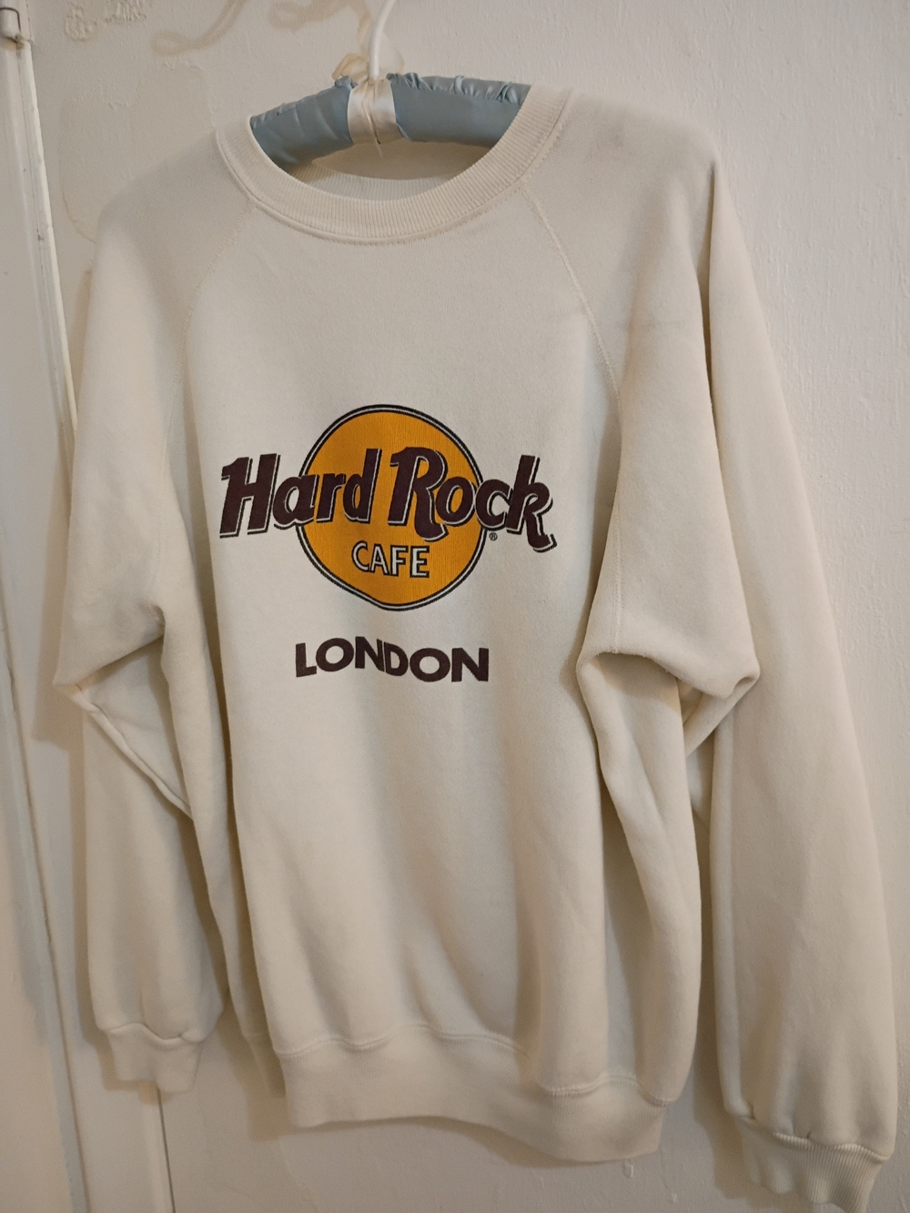 Hanes Cream Crewneck Sweatshirt with Gold Hard Rock Cafe London Logo